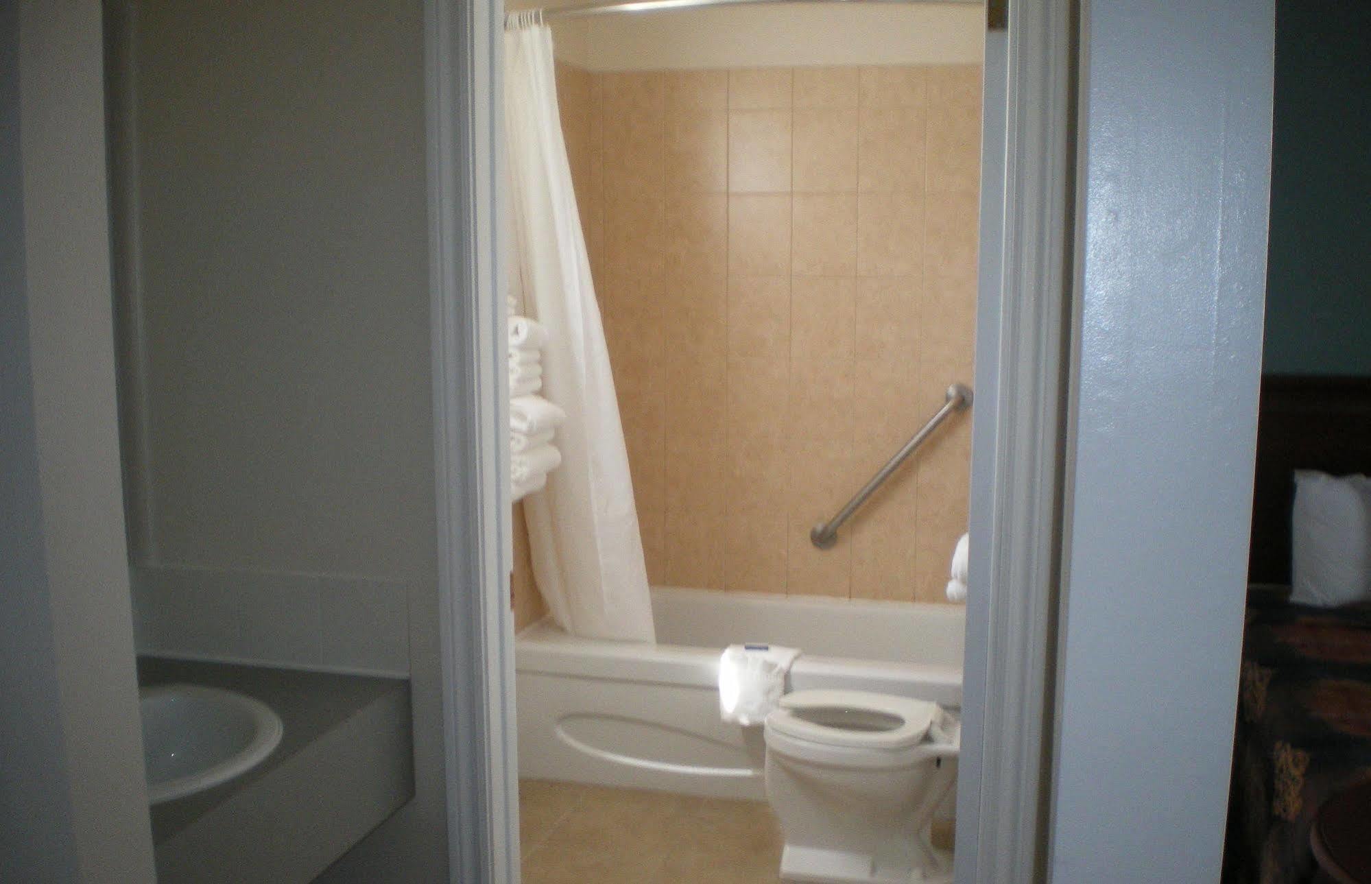 Hotel Motel Manoir De 페르세 외부 사진